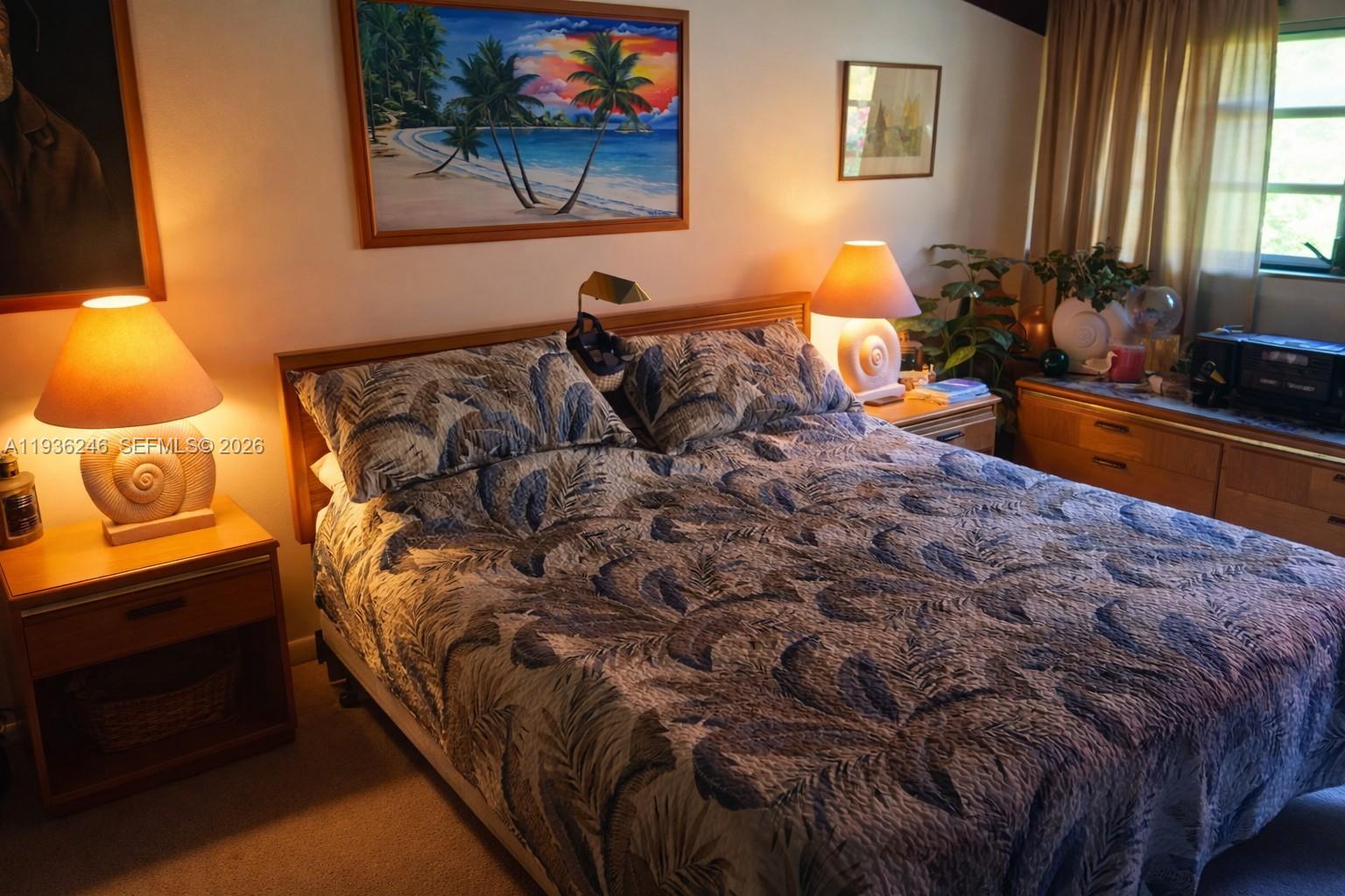 EXECUTIVE BAY CLUB - Residential