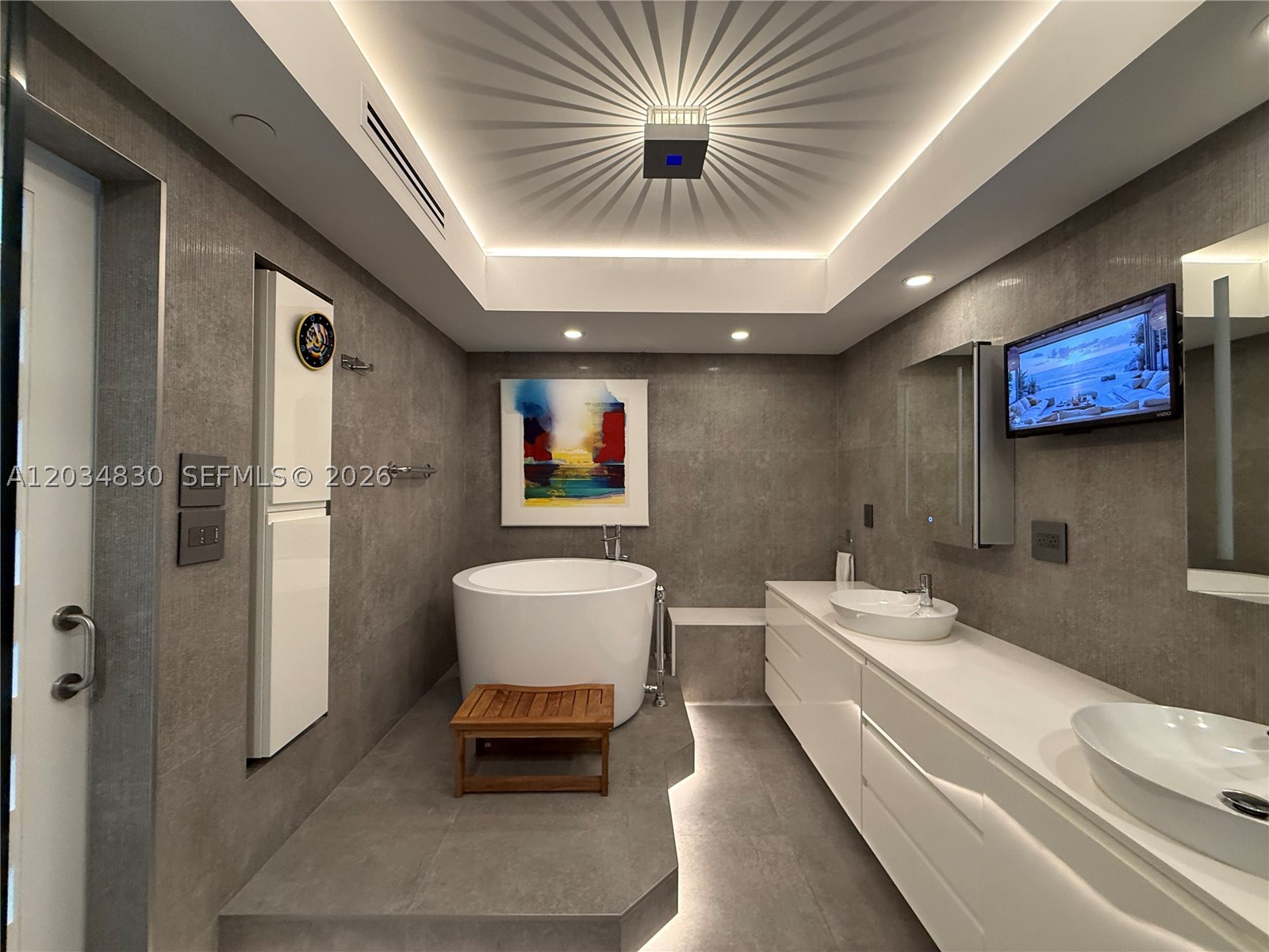 2800 ISL BLVD WILLIAMS IS - Residential