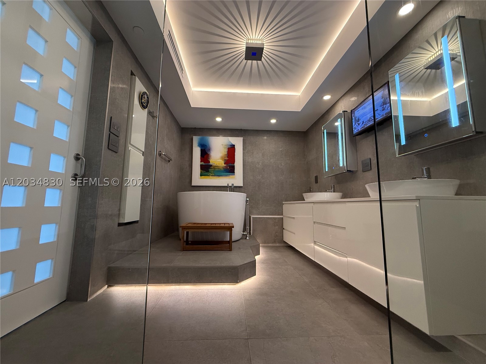 2800 ISL BLVD WILLIAMS IS - Residential