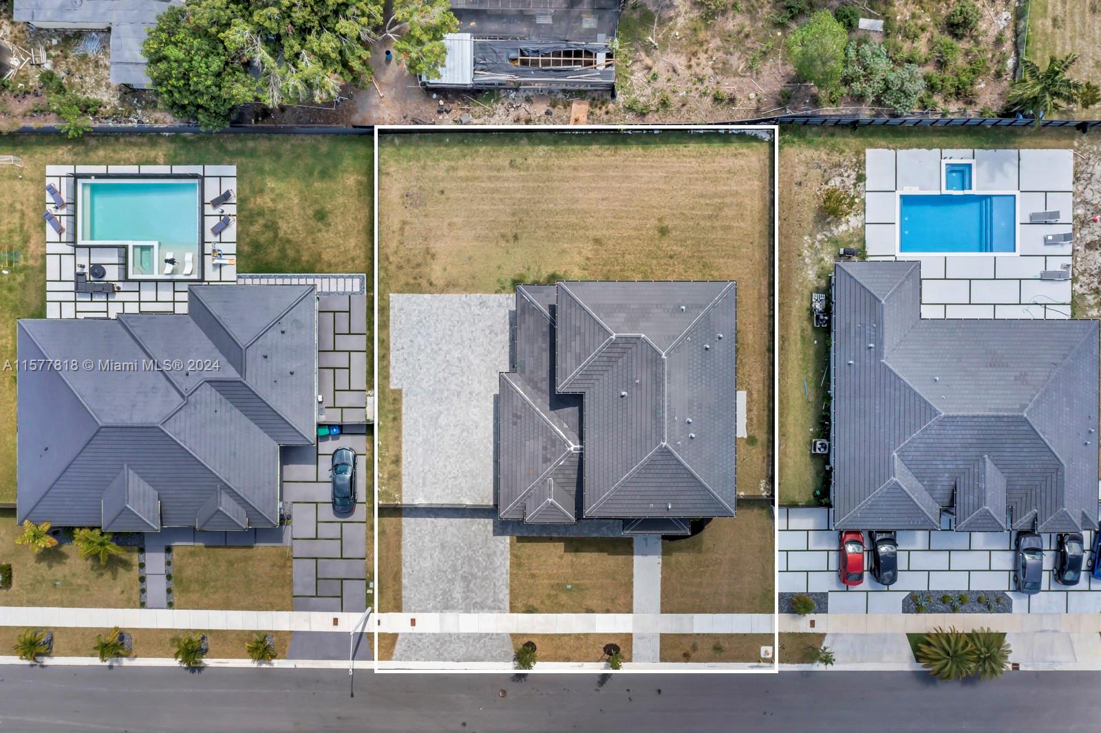 VALENCIA ACRES - Residential