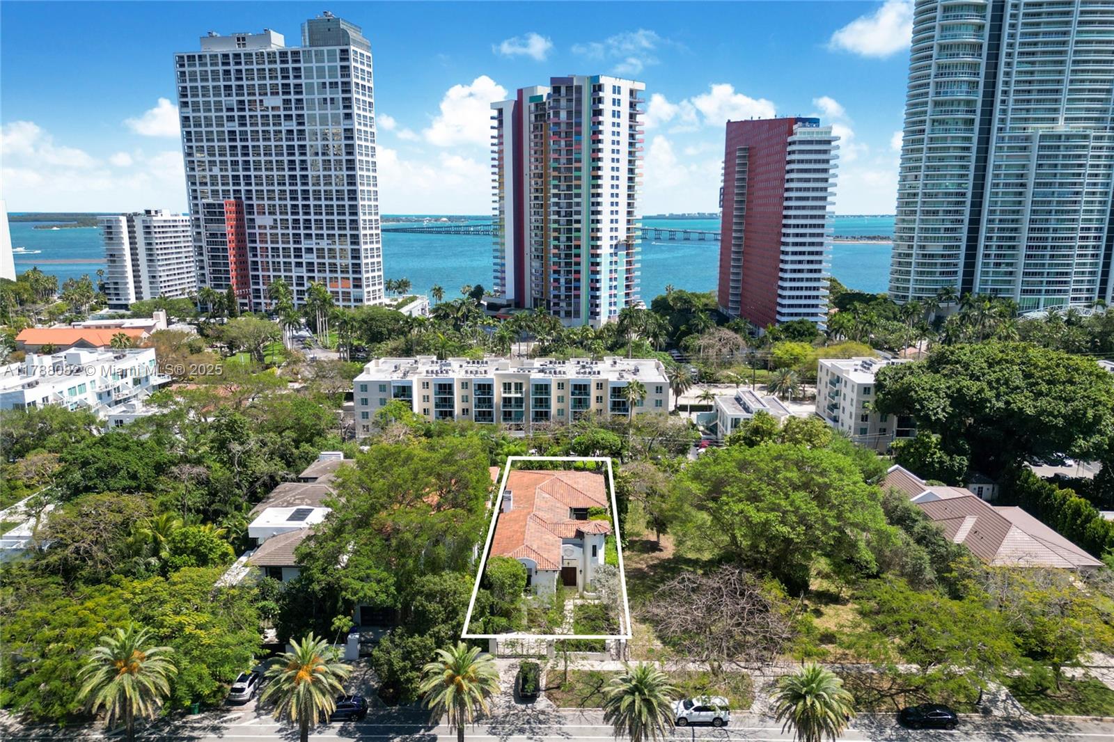 BRICKELLS FLAGLER - Residential