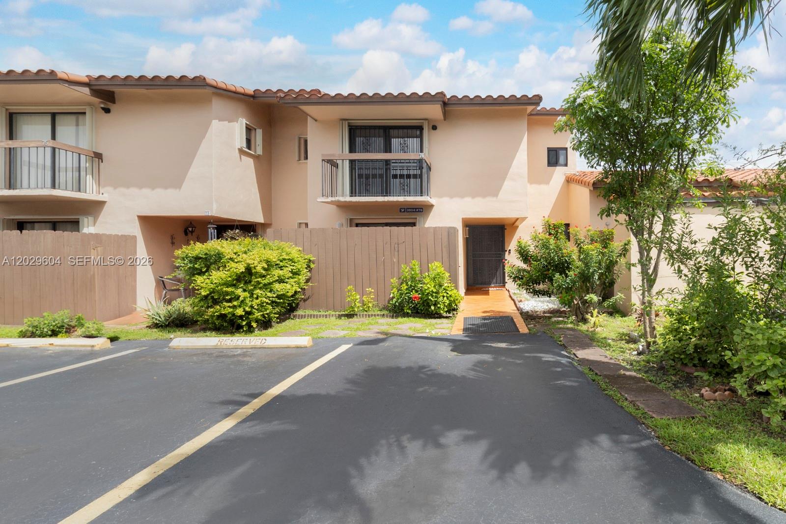 TROPICAL PARK VILLAS COND - Residential Lease
