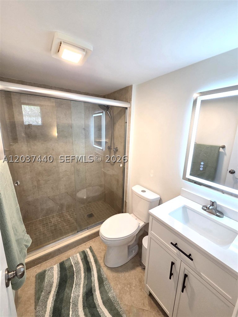 CASA VERANO CONDO - Residential Lease