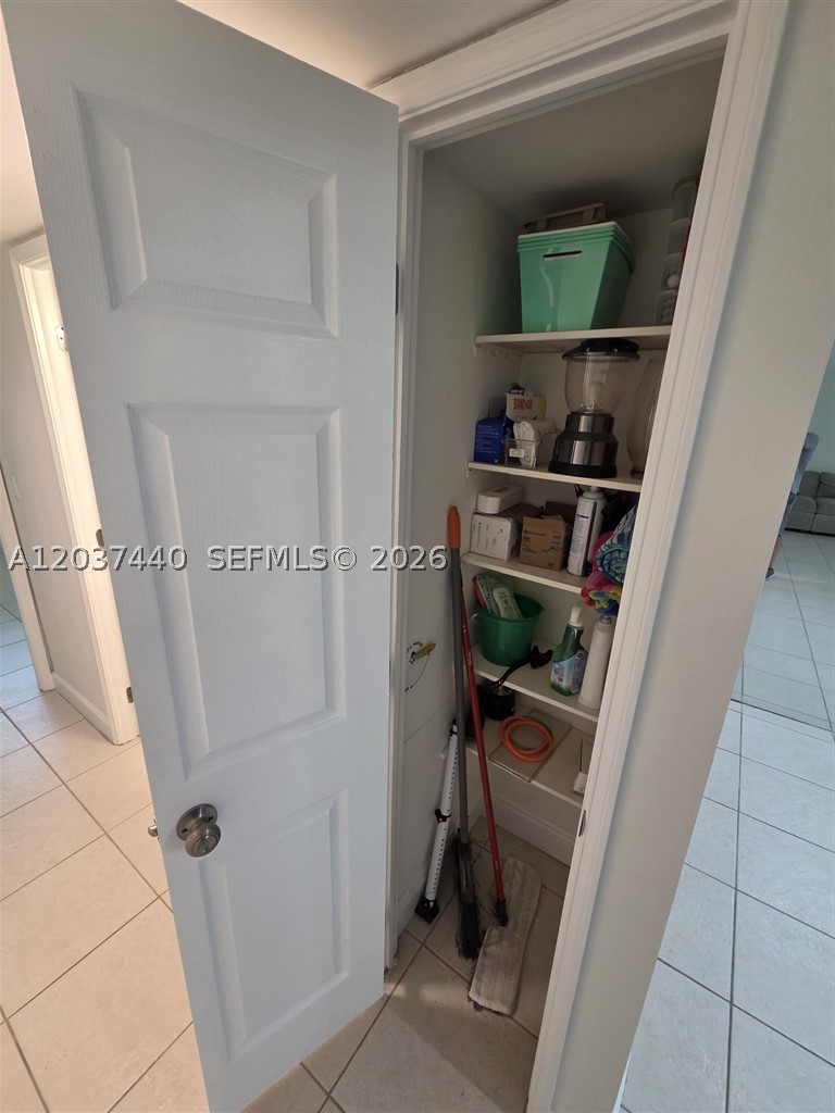 CASA VERANO CONDO - Residential Lease
