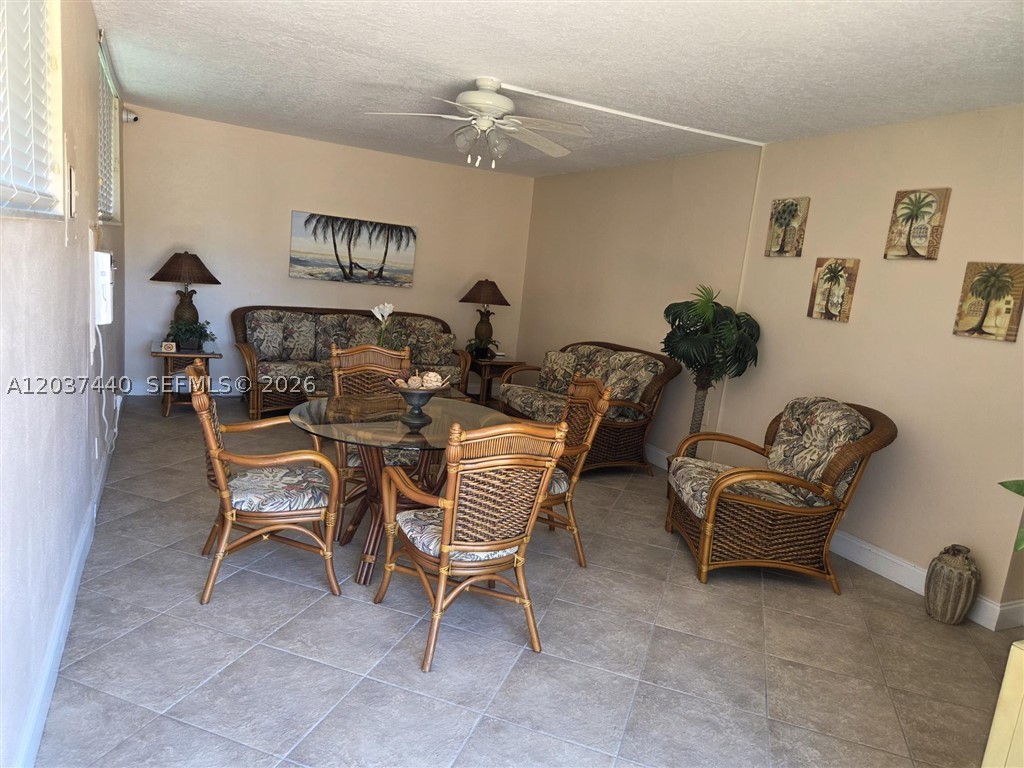 CASA VERANO CONDO - Residential Lease
