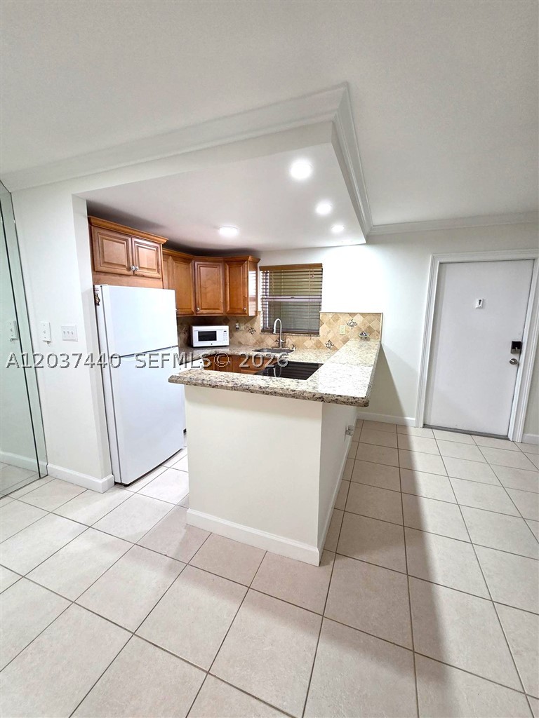 CASA VERANO CONDO - Residential Lease
