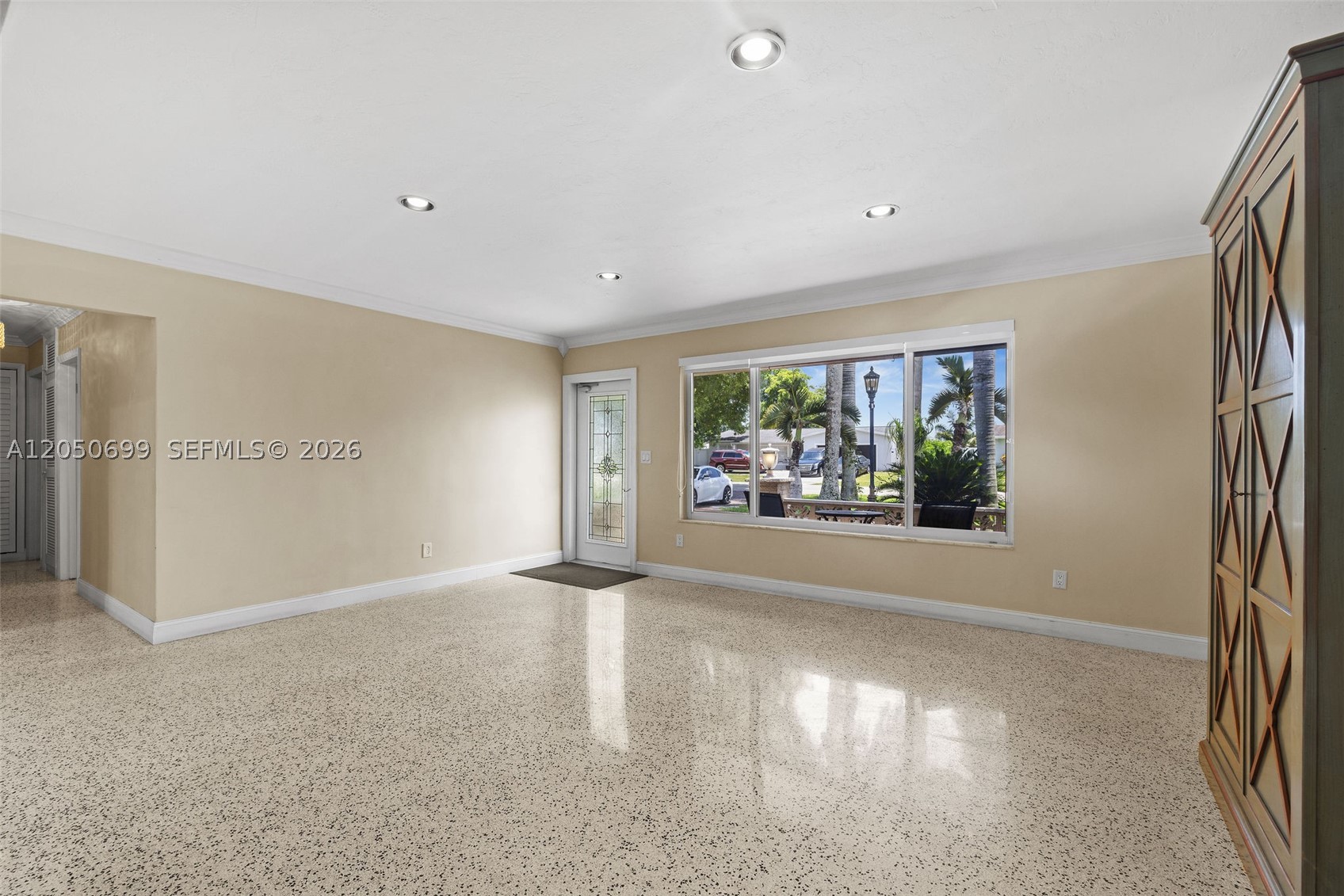 PASADENA LAKES - Residential