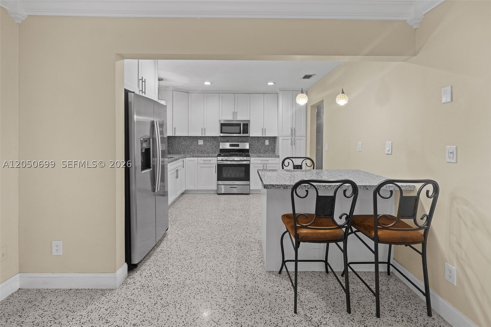 PASADENA LAKES - Residential