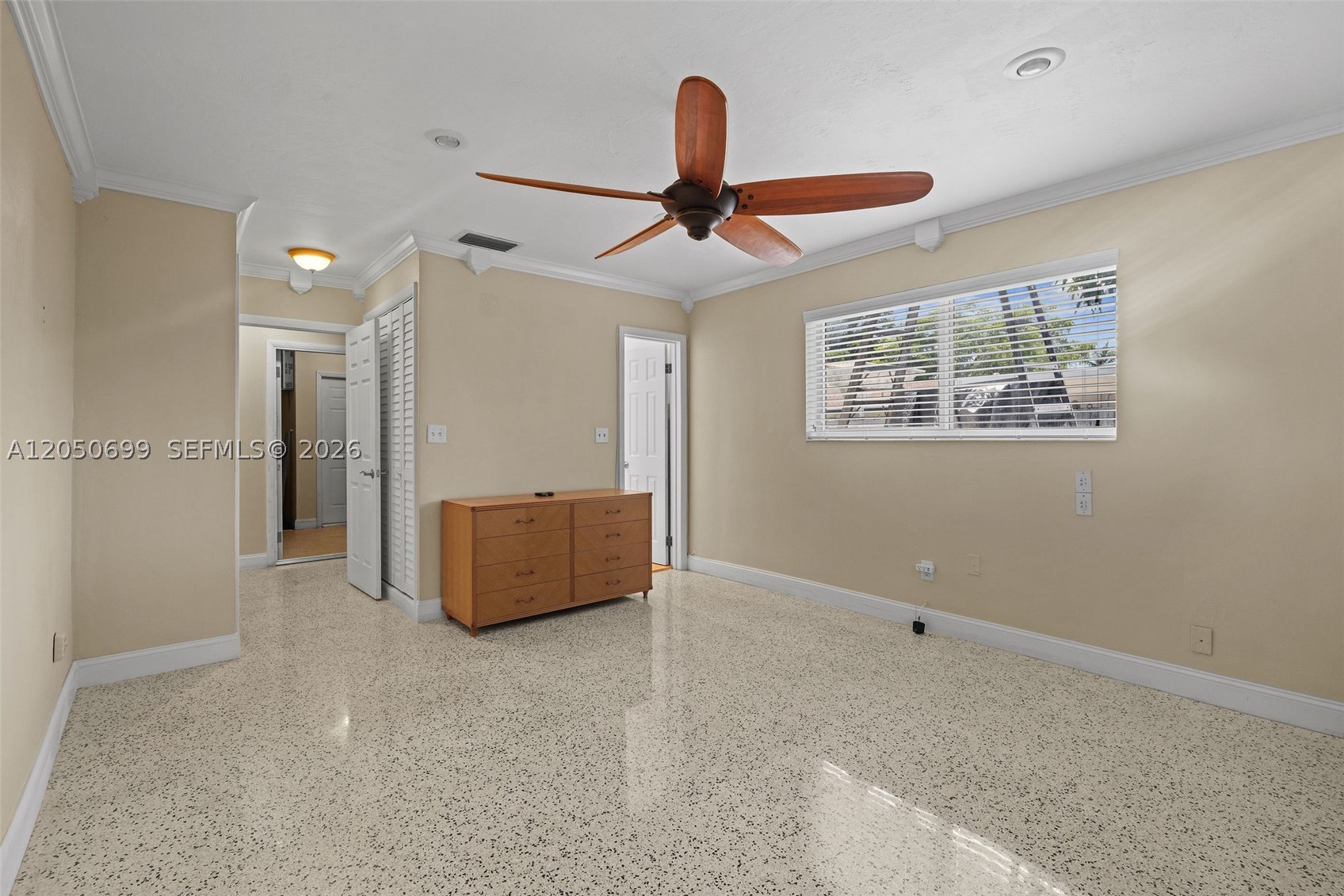 PASADENA LAKES - Residential