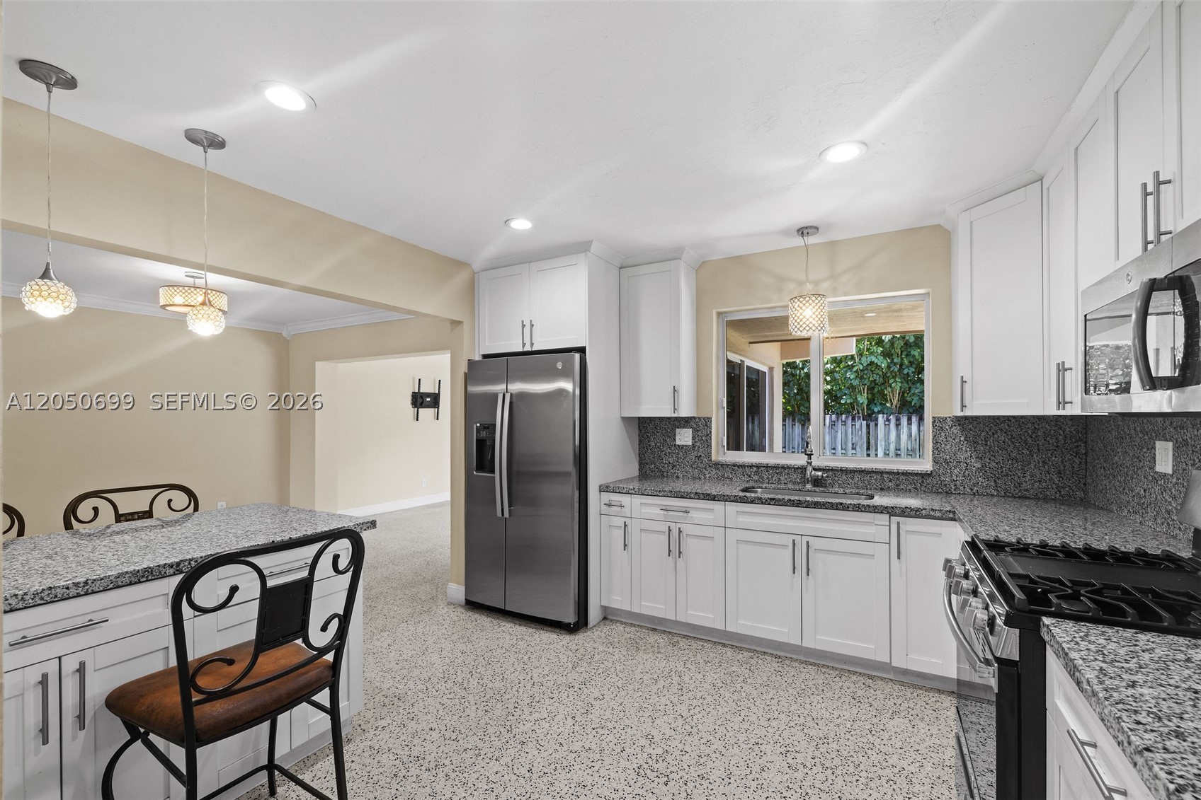 PASADENA LAKES - Residential