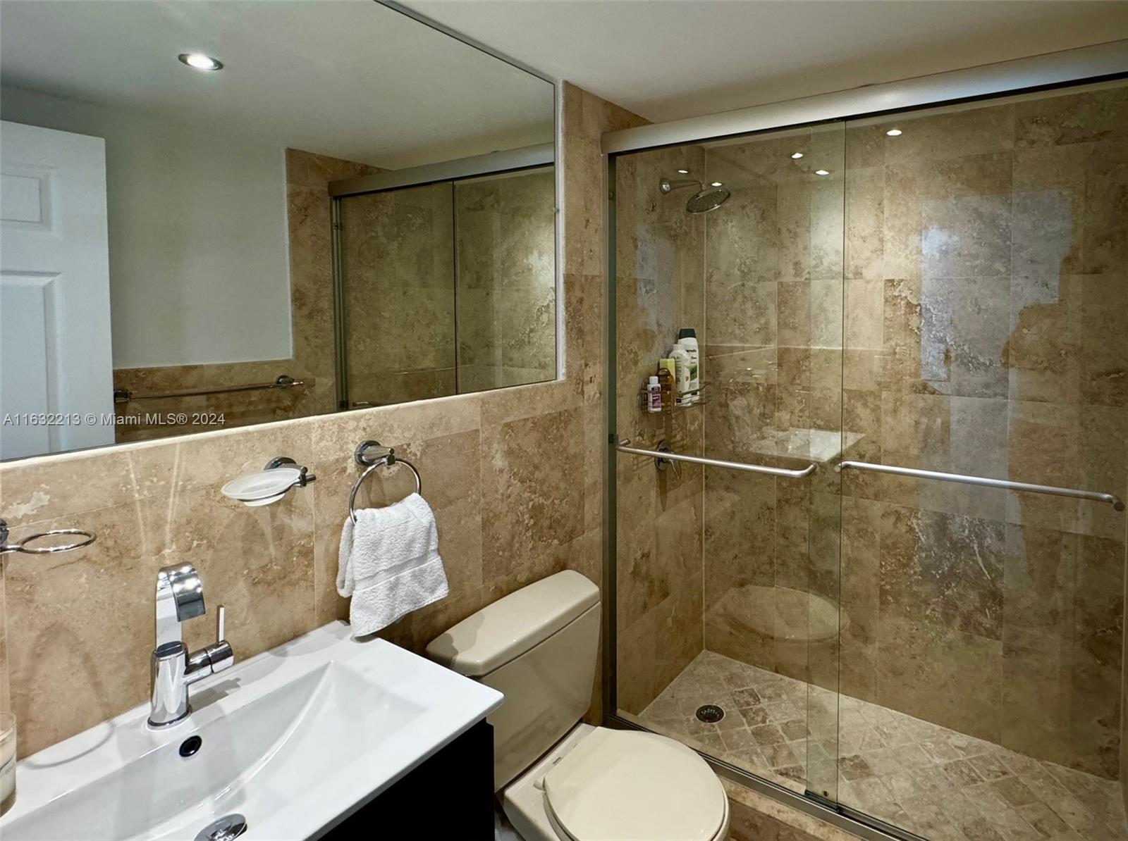 ST LOUIS CONDO - Residential Lease
