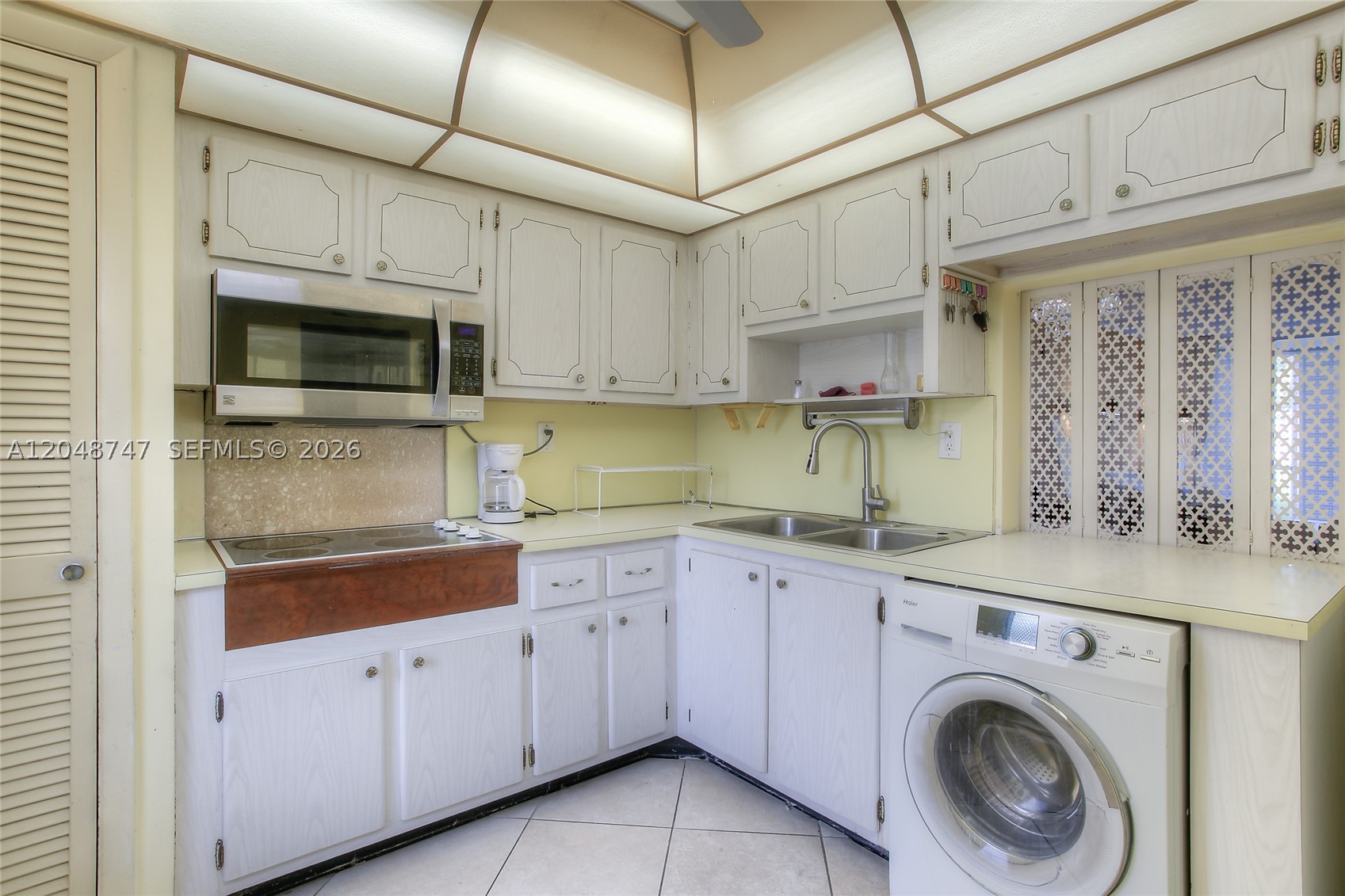 ROLLING GREEN CONDO C - Residential