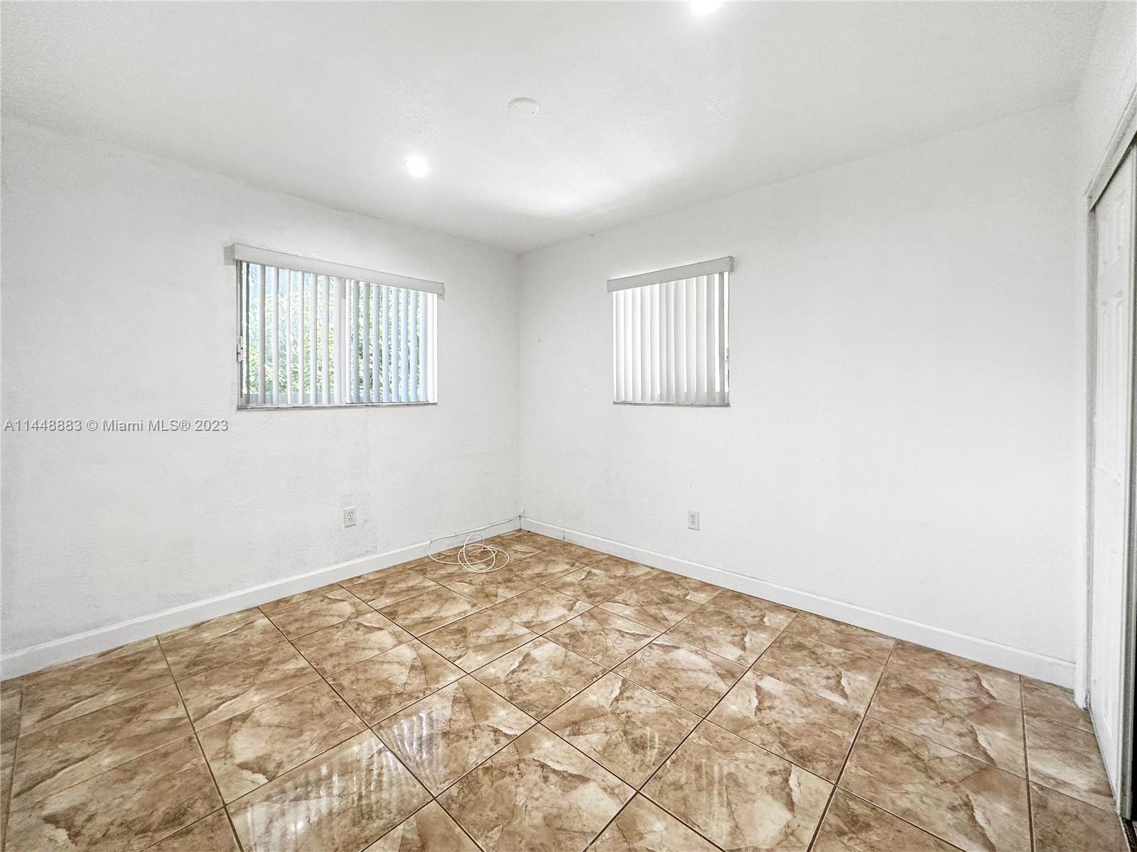 GROVELAND PK - Residential Lease