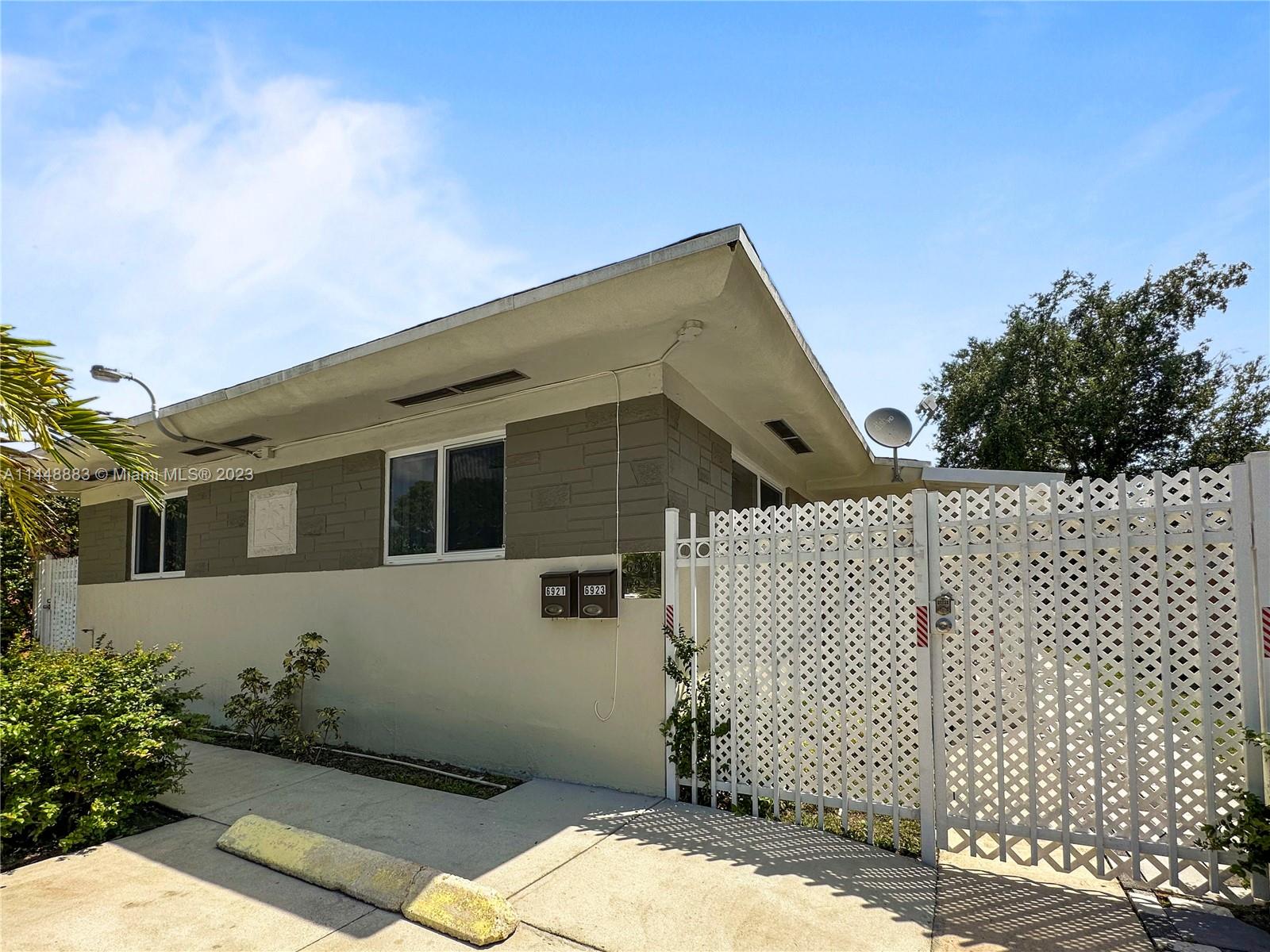 GROVELAND PK - Residential Lease