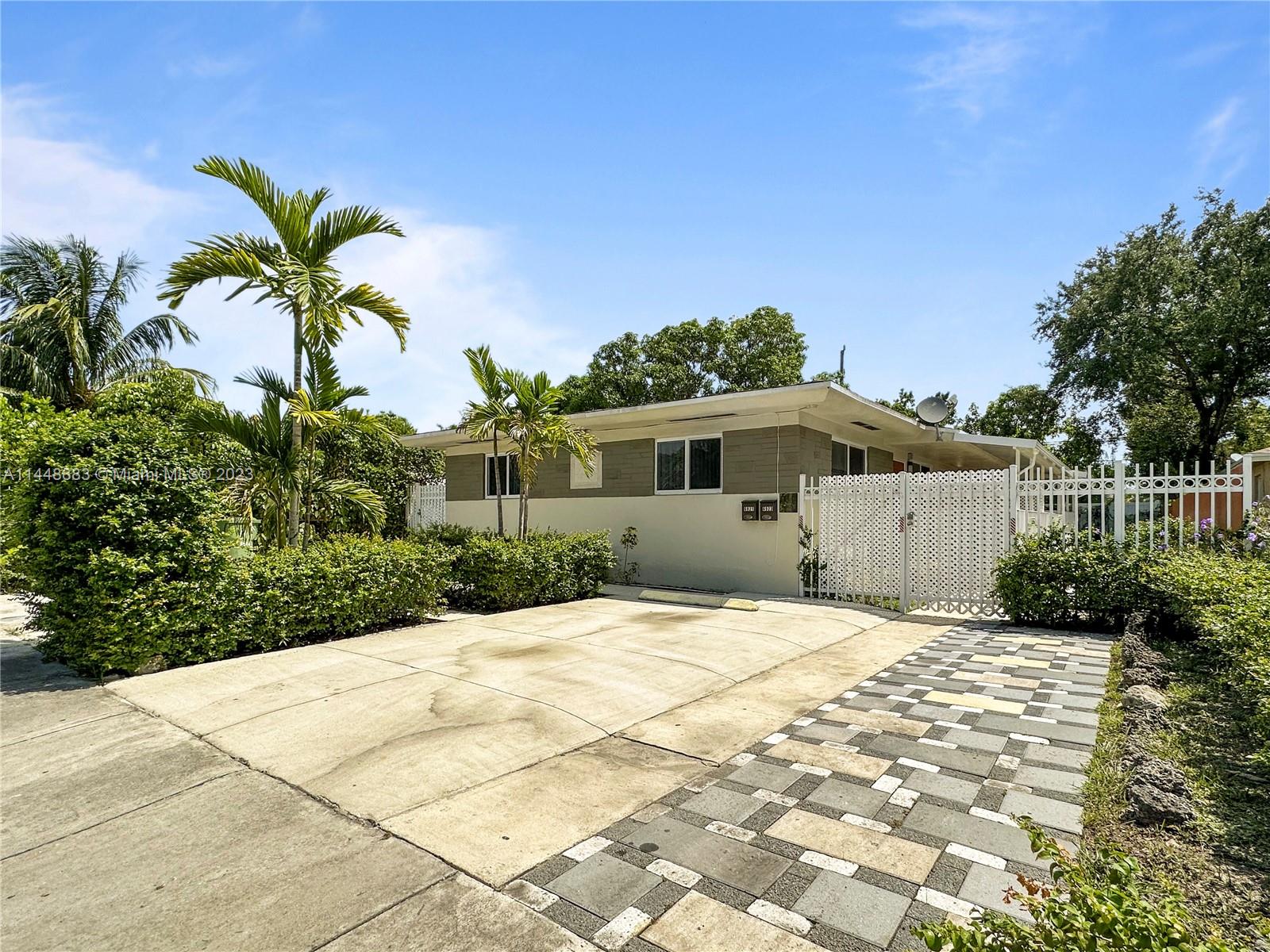 GROVELAND PK - Residential Lease
