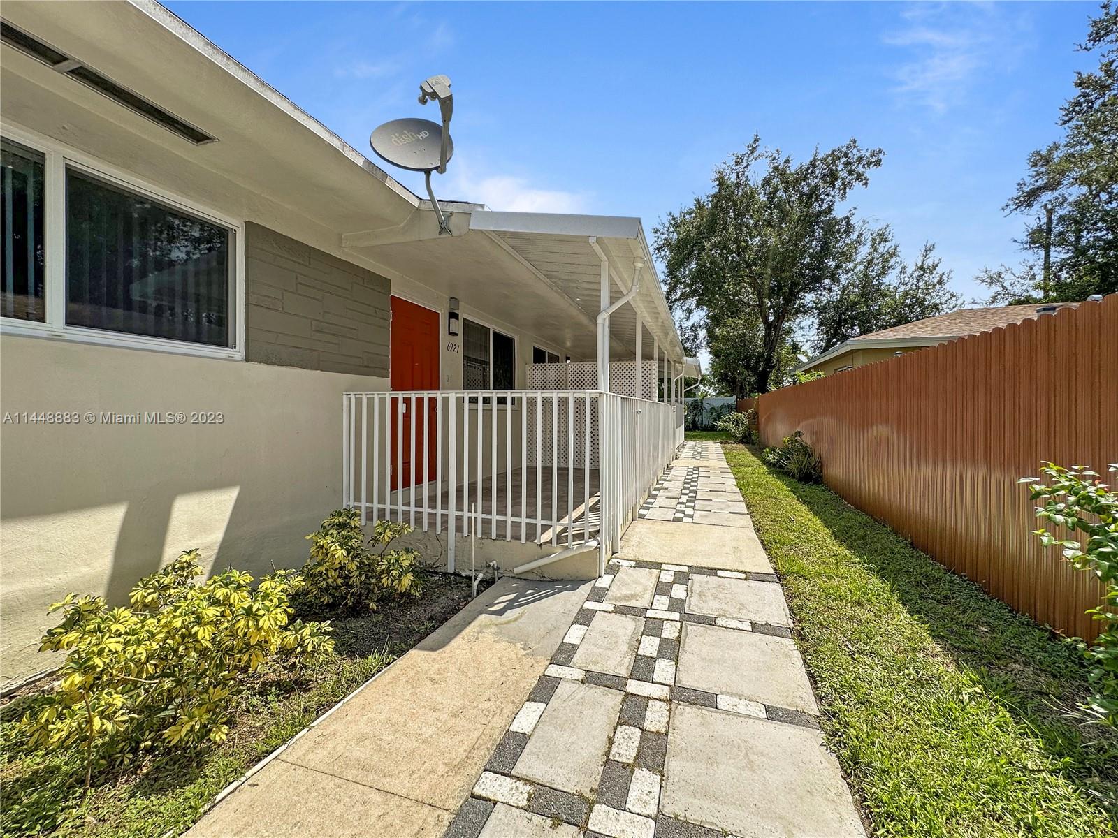 GROVELAND PK - Residential Lease