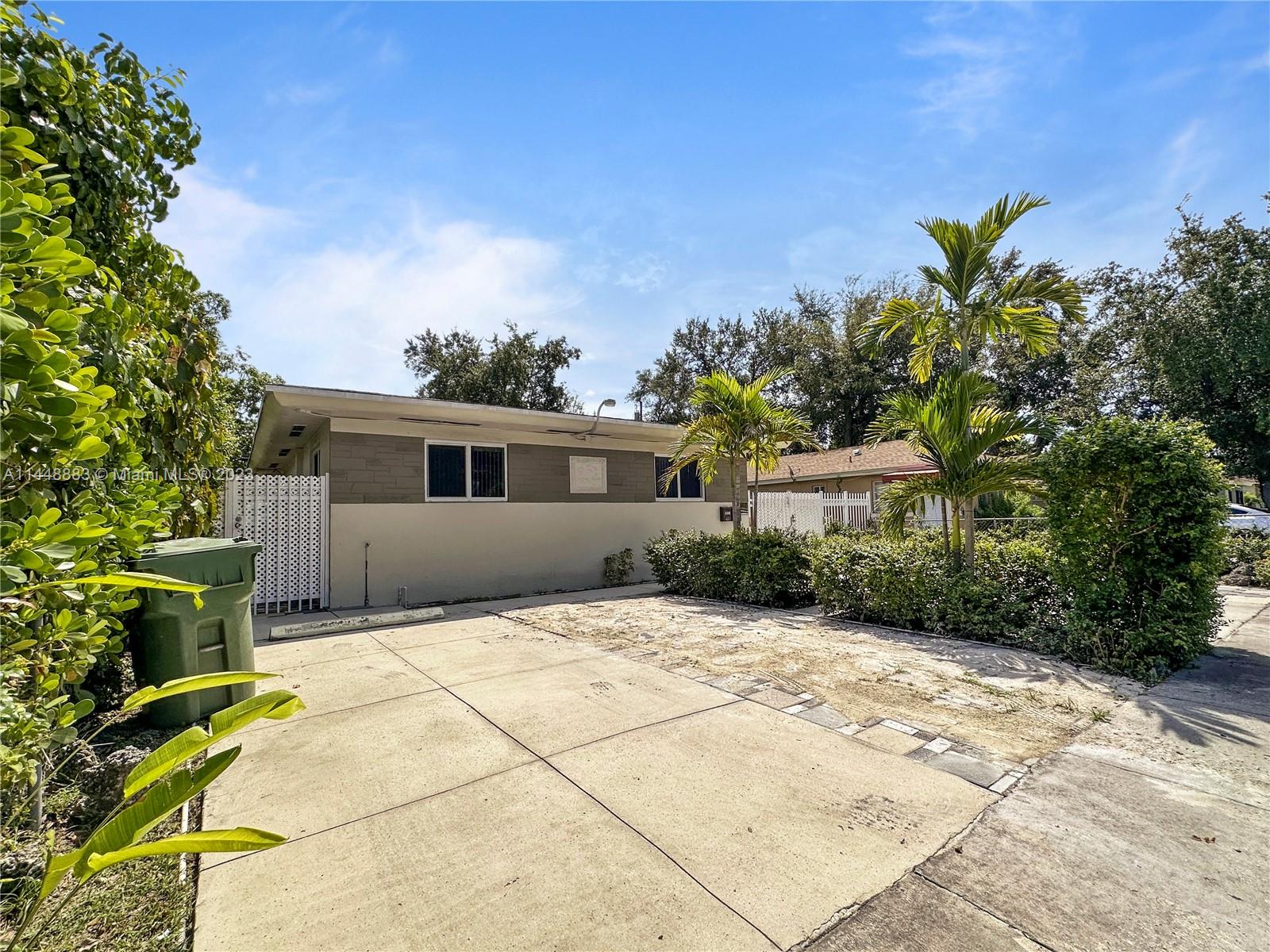 GROVELAND PK - Residential Lease