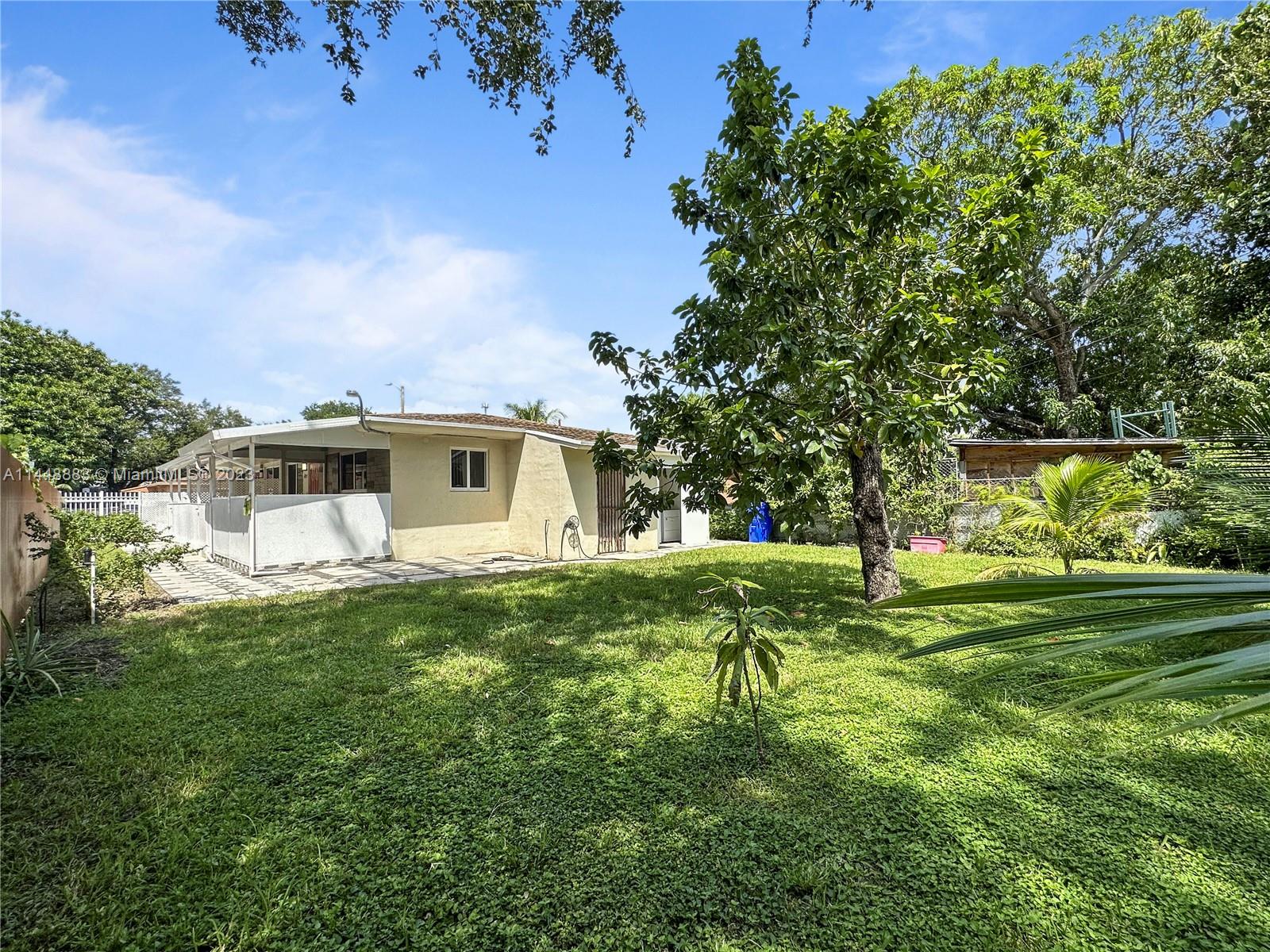 GROVELAND PK - Residential Lease