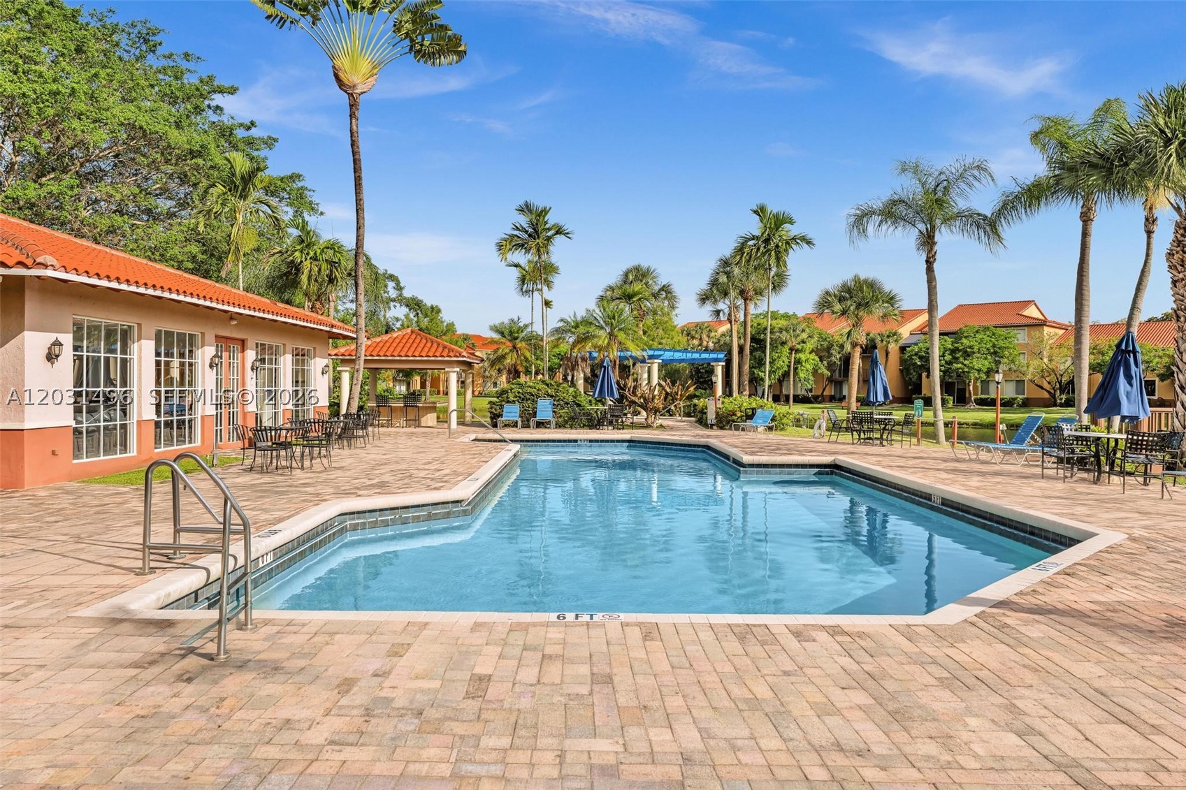 LAKES OF JACARANDA CONDO - Residential