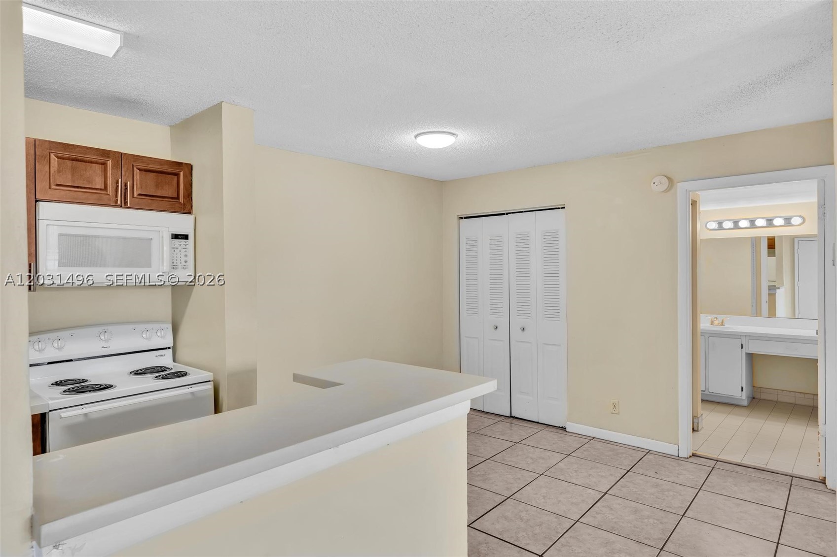 LAKES OF JACARANDA CONDO - Residential