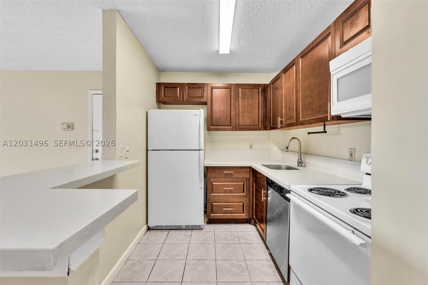 LAKES OF JACARANDA CONDO - Residential