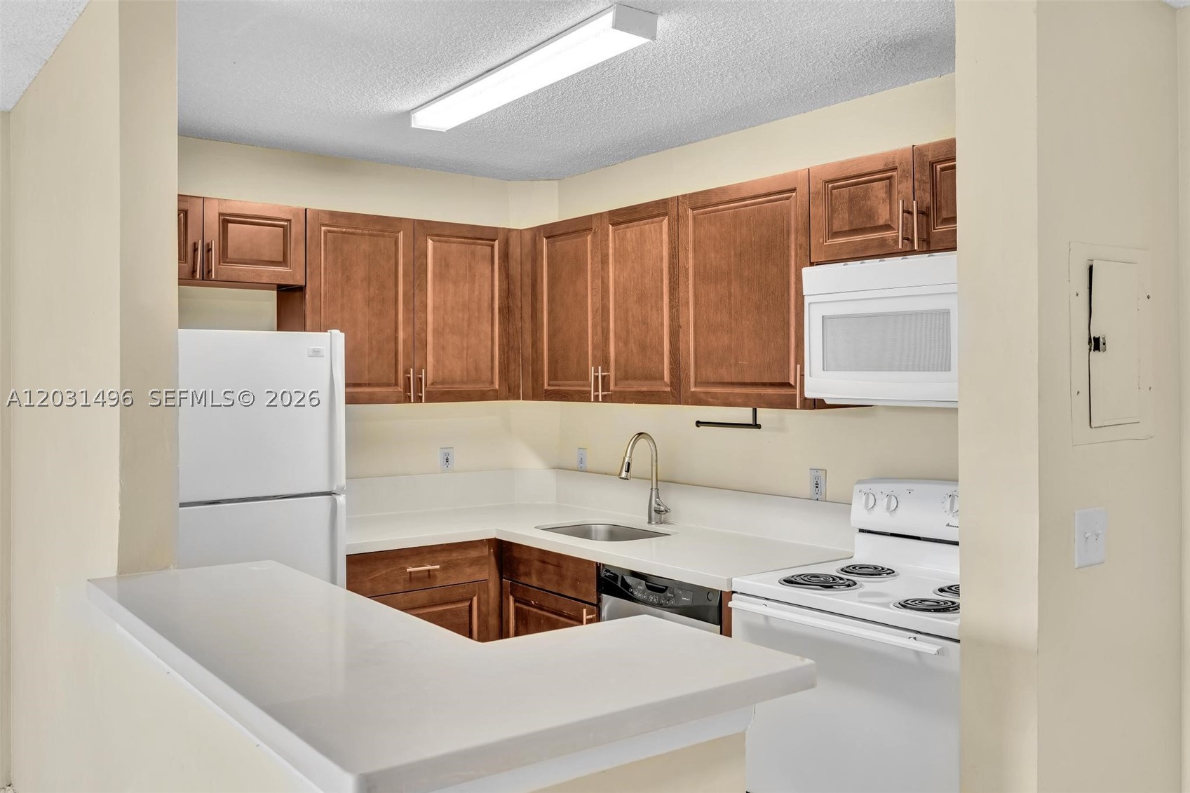 LAKES OF JACARANDA CONDO - Residential