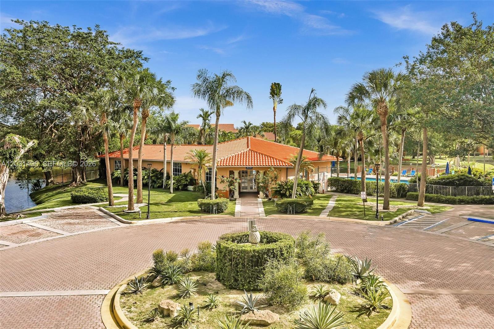 LAKES OF JACARANDA CONDO - Residential