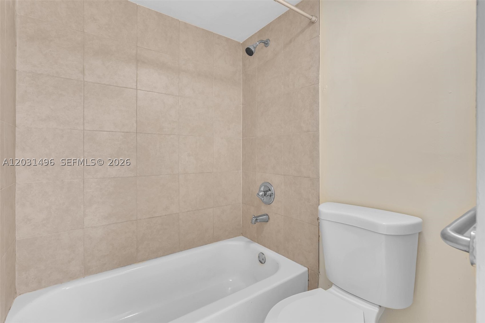 LAKES OF JACARANDA CONDO - Residential
