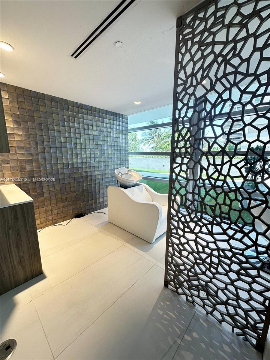 AMRIT OCEAN RESORT 2 CONDO - Residential