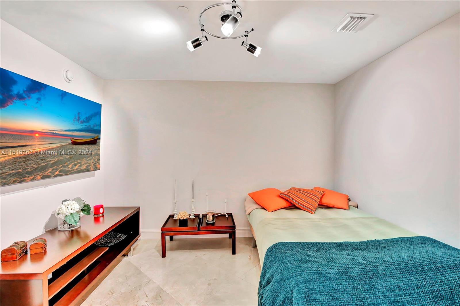 BEACH CLUB THREE CONDO - Residential
