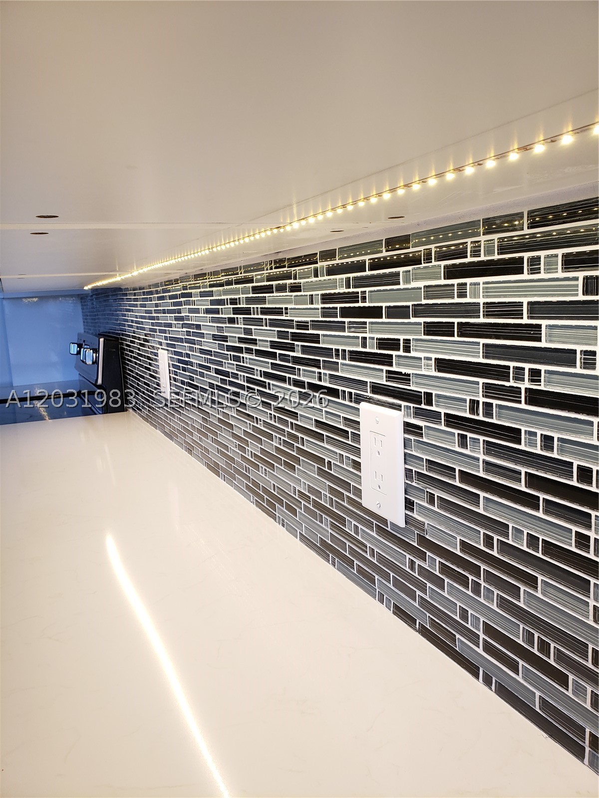 LAKE POINT TOWER CONDO - Residential Lease