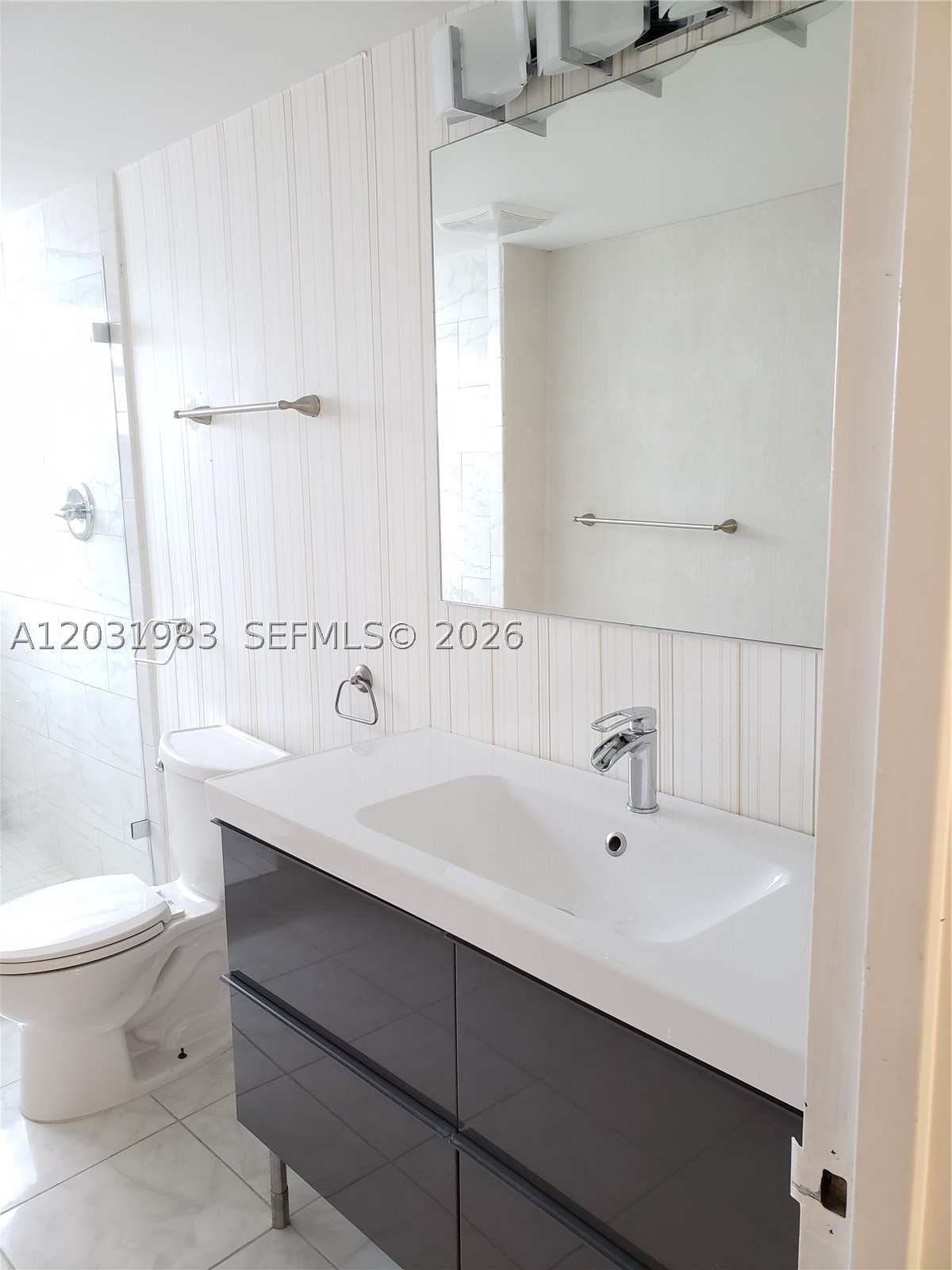 LAKE POINT TOWER CONDO - Residential Lease
