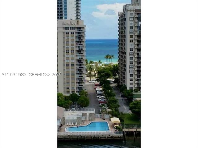 LAKE POINT TOWER CONDO - Residential Lease
