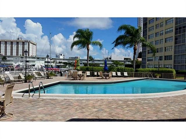 LAKE POINT TOWER CONDO - Residential Lease