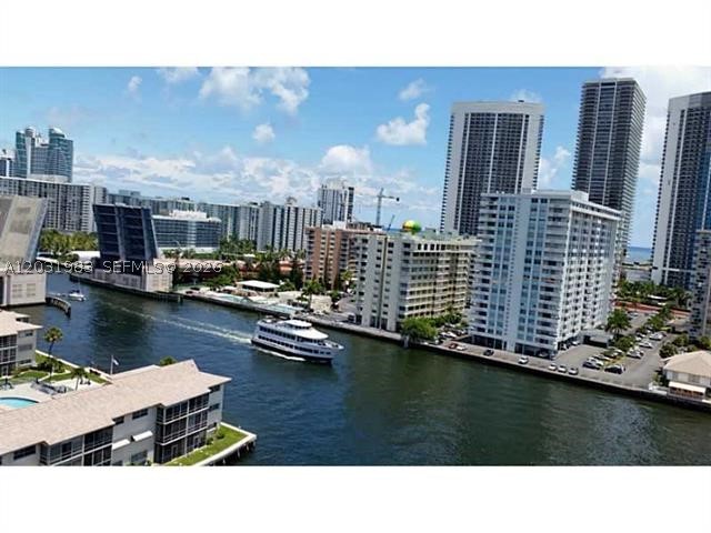 LAKE POINT TOWER CONDO - Residential Lease