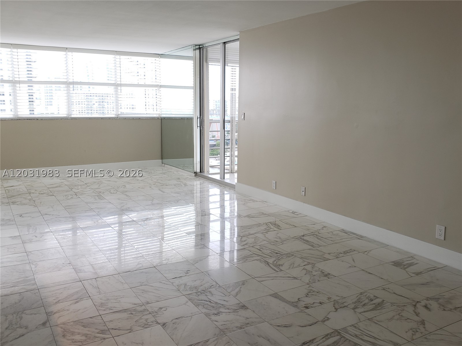LAKE POINT TOWER CONDO - Residential Lease