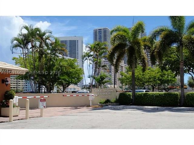 LAKE POINT TOWER CONDO - Residential Lease