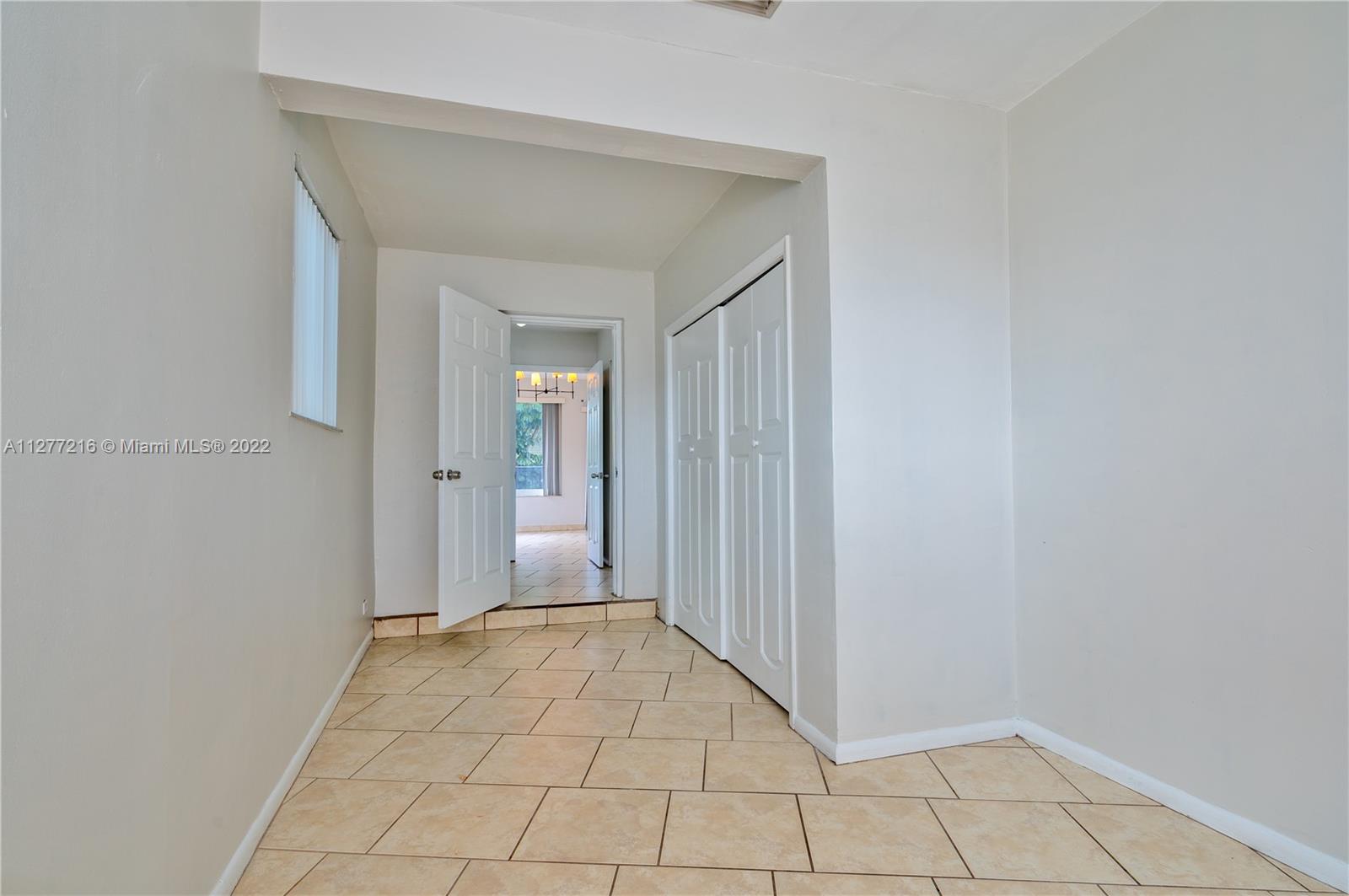 HOLLYWOOD HEIGHTS ADD SEC - Residential Lease