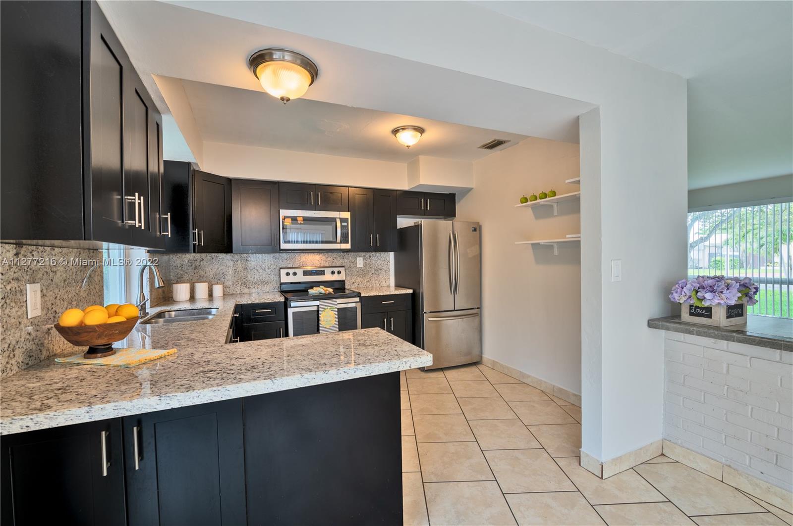 HOLLYWOOD HEIGHTS ADD SEC - Residential Lease