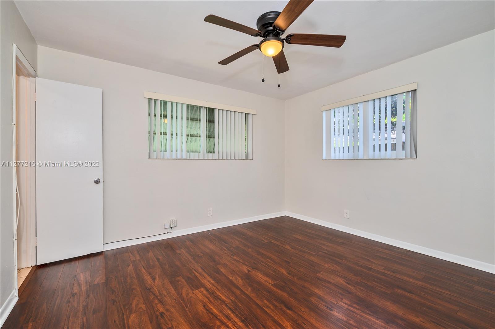 HOLLYWOOD HEIGHTS ADD SEC - Residential Lease