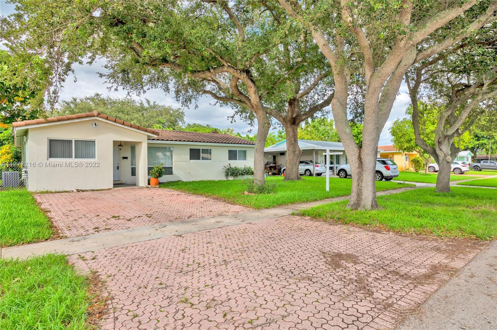 Four bedroom two bathroom pool home with child gate in quiet residential neighborhood.  Updated kitchen with granite counters and stainless steel appliances, seperate laundry room with washer & dryer and impact resistant windows and doors throughout.  Freshly painted inside and out.

Near YMCA, TY Park, centrally located in Hollywood with close proximity to I-95, 595 and turnpike. Centrally located between both Fort Lauderdale & Miami Internationl Airports. Near Yellow Green Market, Oakwood Plaza and Dania Pointe for dining and shopping.  No HOA. Close to Hollywood Beach, Hard Rock Hotel & Casino, malls, Downtown Hollywood, Memorial Regional.