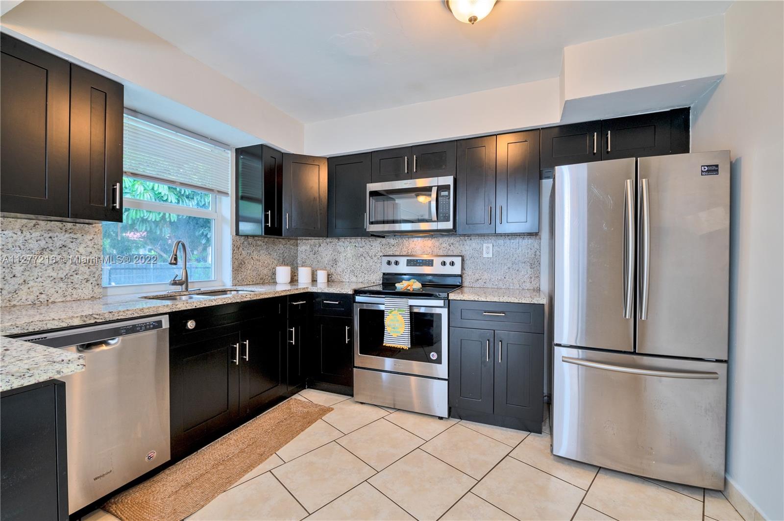 HOLLYWOOD HEIGHTS ADD SEC - Residential Lease
