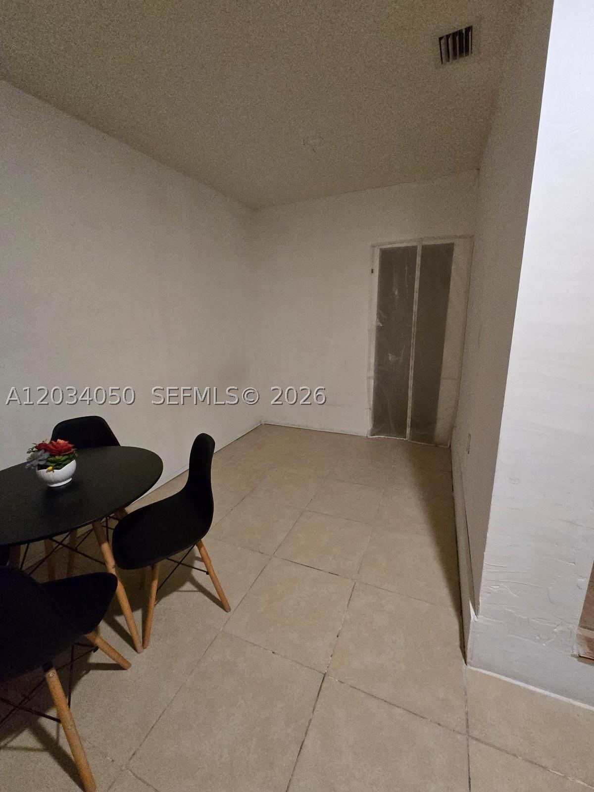 LAKES OF THE MEADOW SEC 2 - Residential Lease