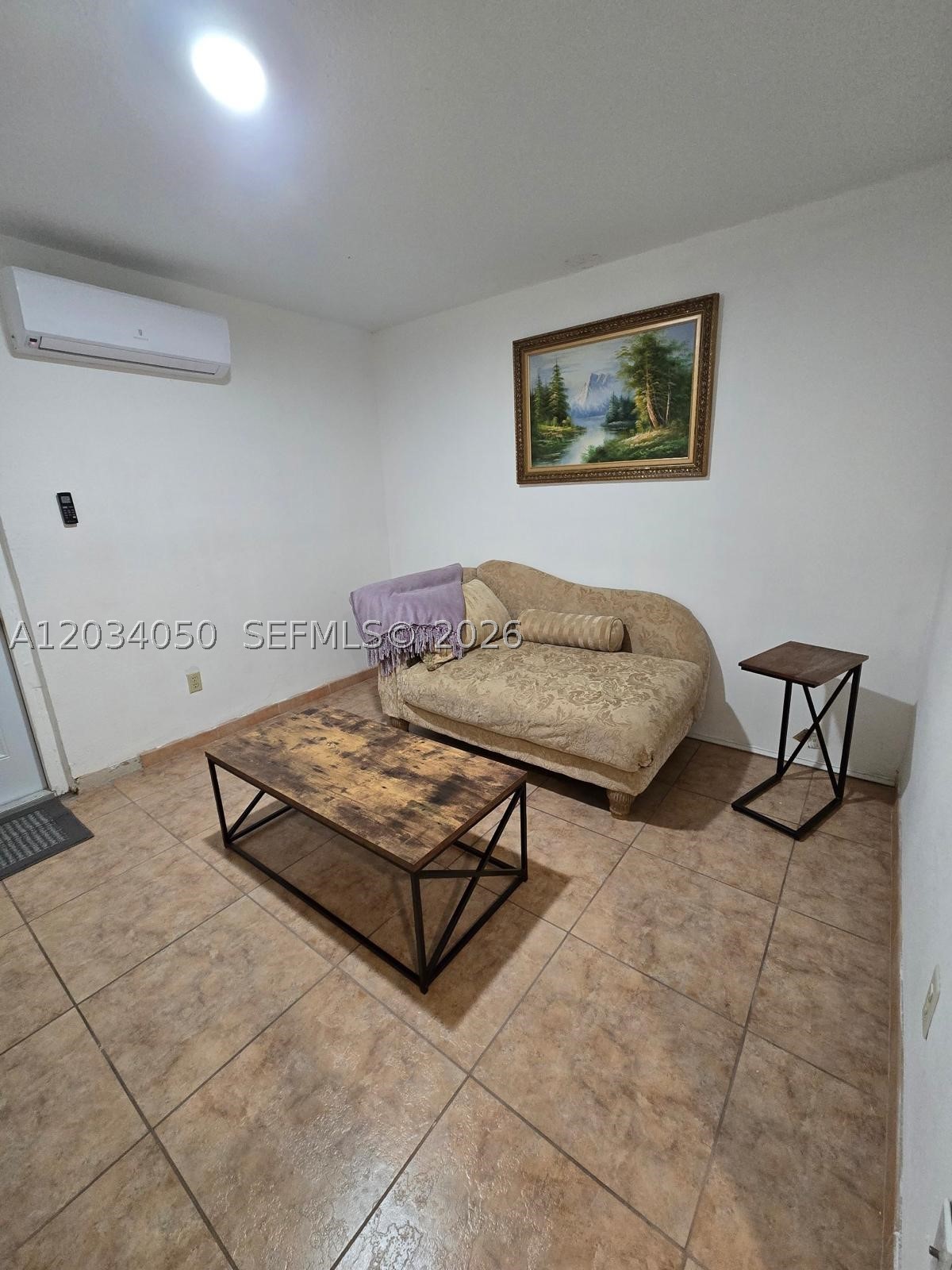 LAKES OF THE MEADOW SEC 2 - Residential Lease