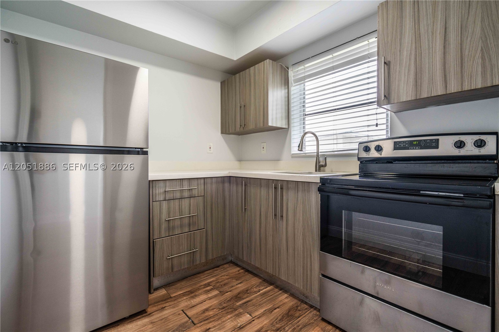 BLUE DOME - Residential Lease