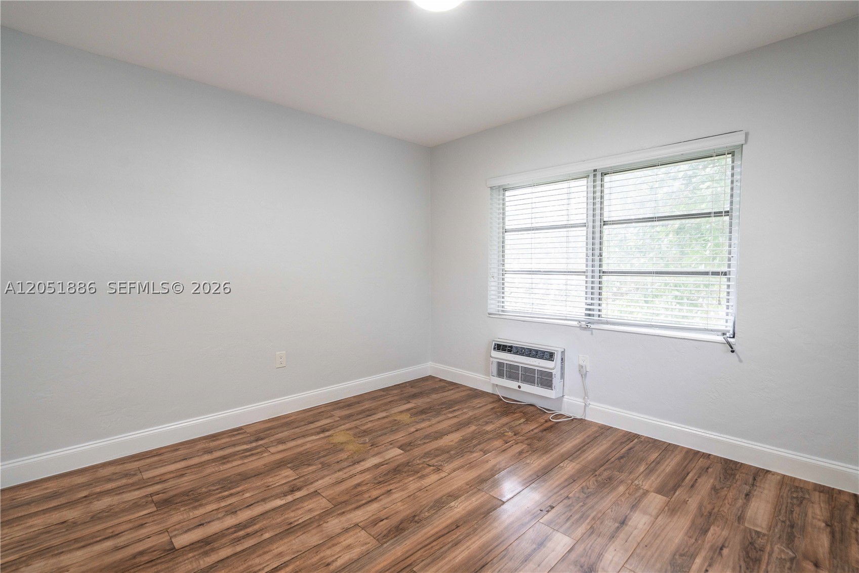 BLUE DOME - Residential Lease