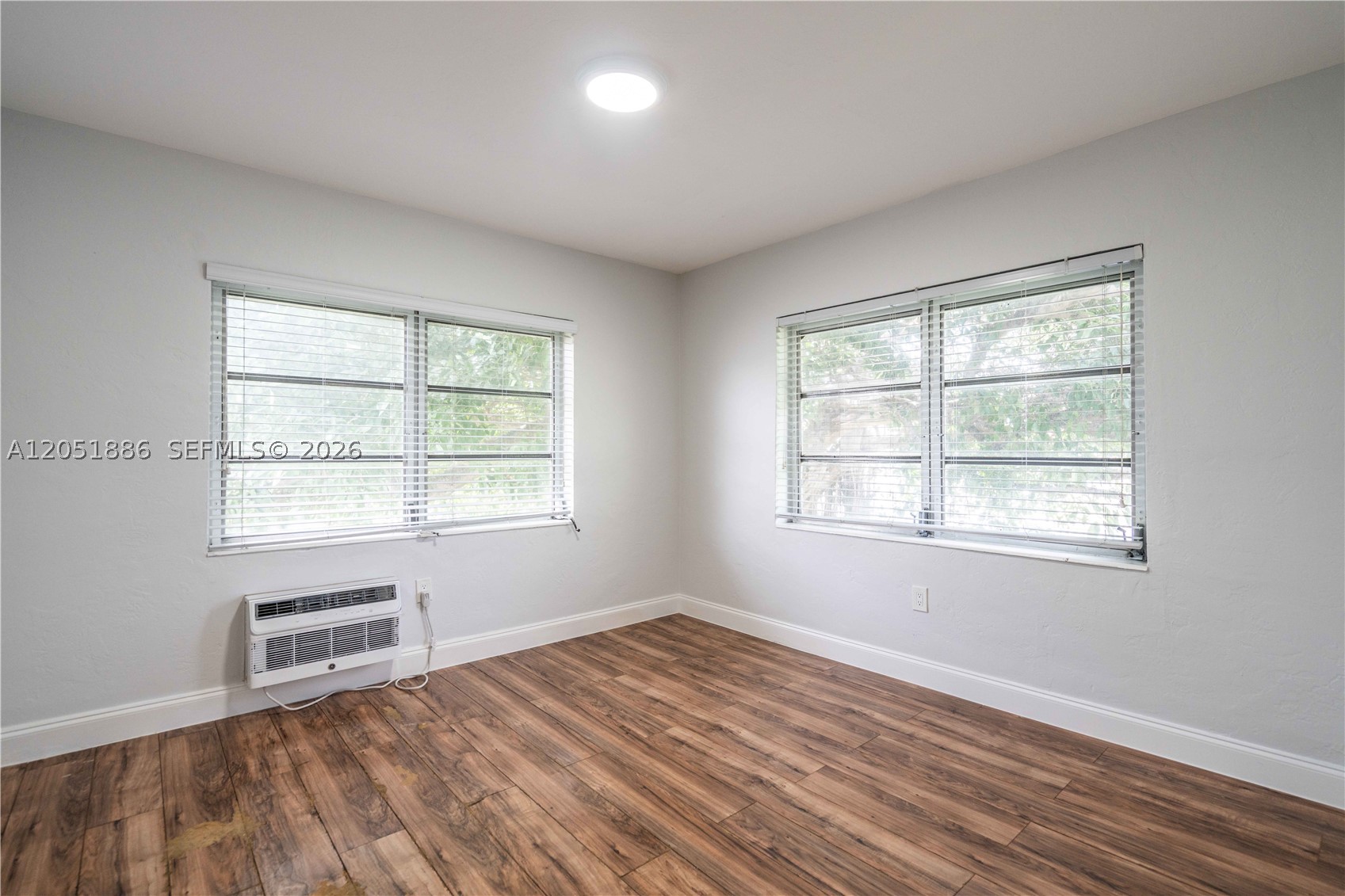 BLUE DOME - Residential Lease