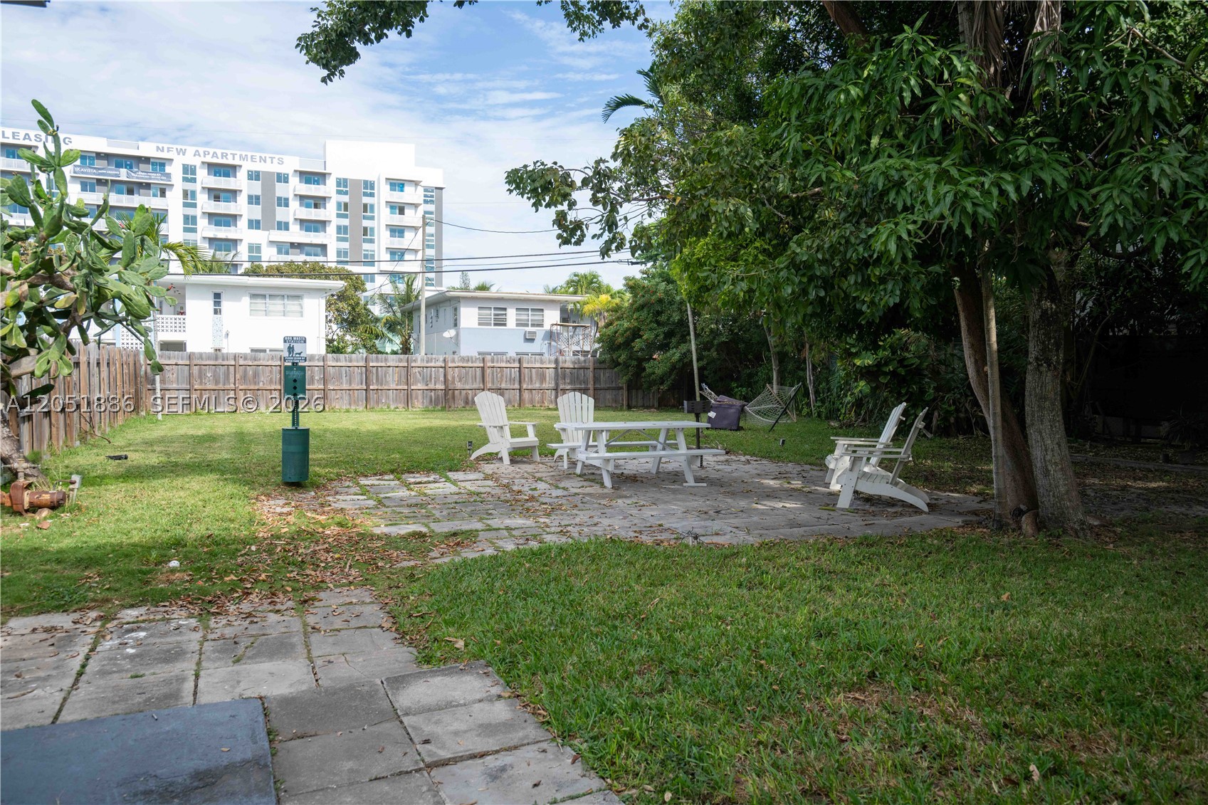 BLUE DOME - Residential Lease