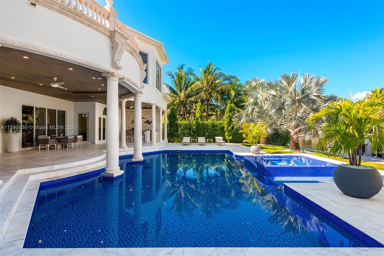 GOLDEN BEACH SEC F - Residential