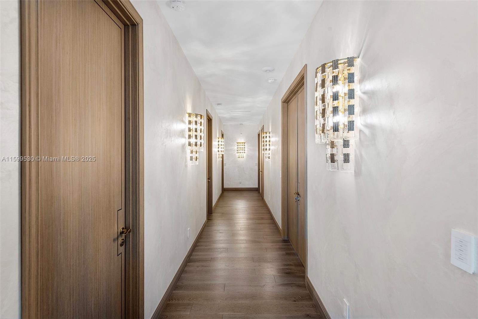 GOLDEN BEACH SEC F - Residential